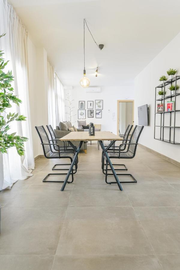 Moott Homes Suites Casa De Los Leones Apto 1 Almería Eksteriør billede